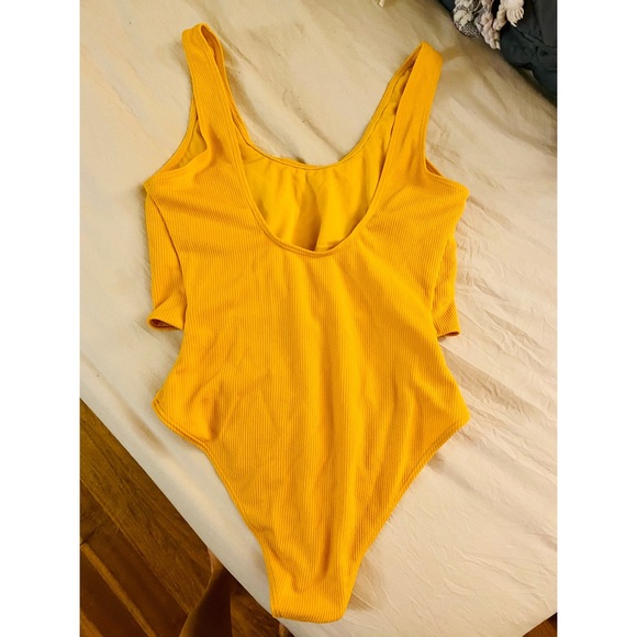 Zaful Yellow Knotted One Piece - M - Picture 4 of 4